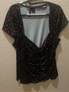 Torrid Retro Chic Top Size 2